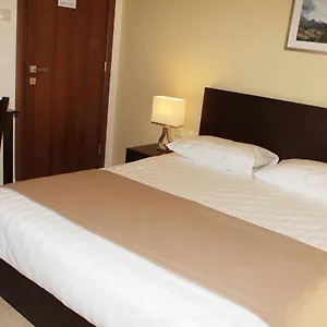 Rea Hotel Iraklion