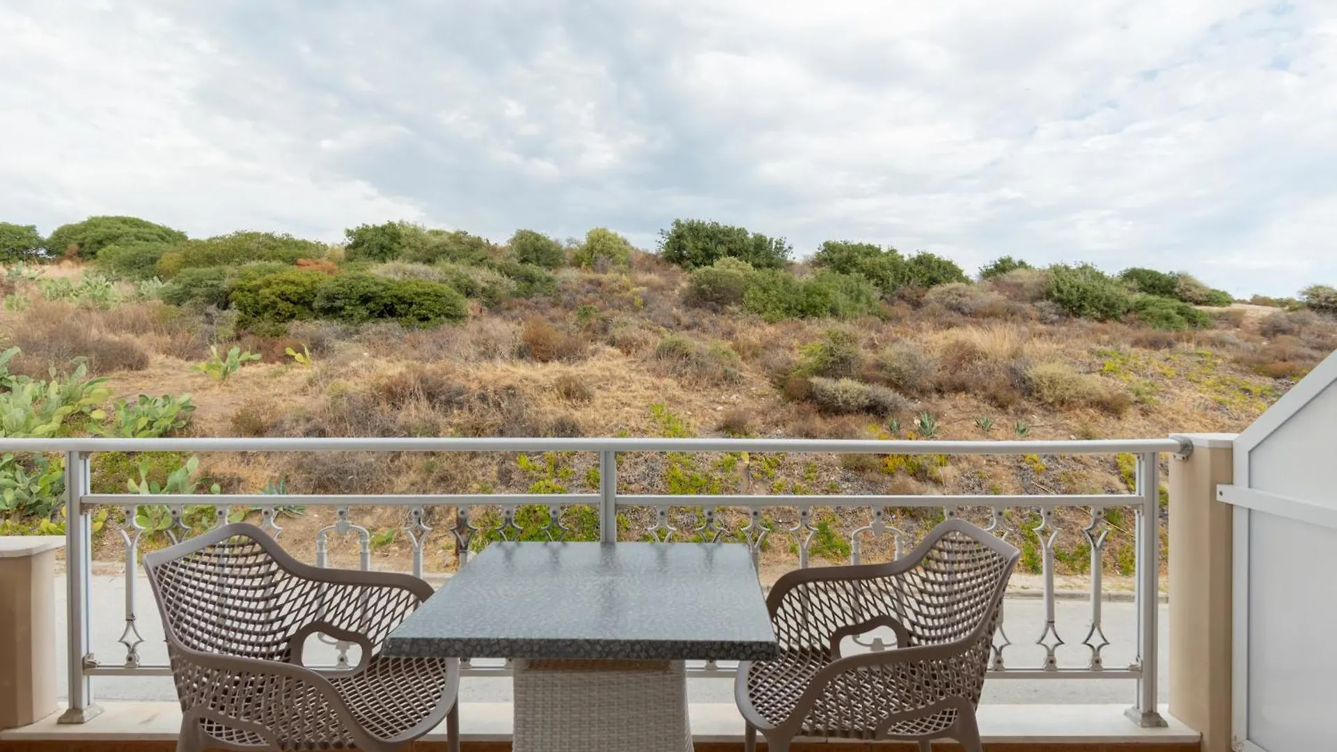 Apartahotel Hotel Agni On The Beach Sarti Grecia